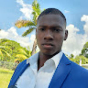 Meet your Posher, Deneil